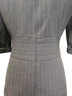 💧💧 Gray Pinstripe Dress with Fixed Decorative Belt